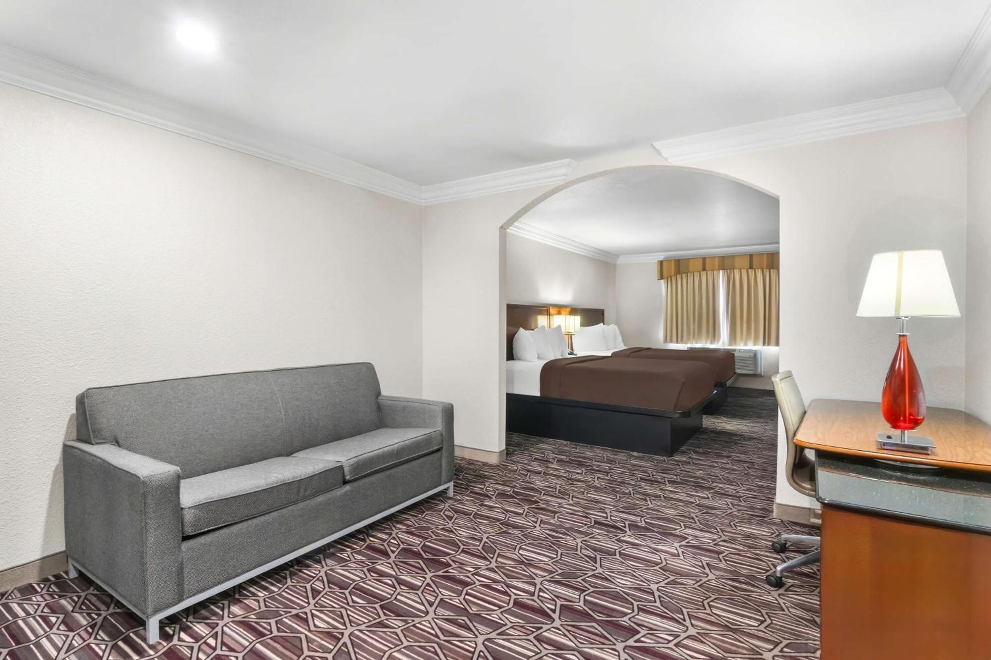 Surestay Plus By Best Western Fort Worth Benbrook Exterior foto